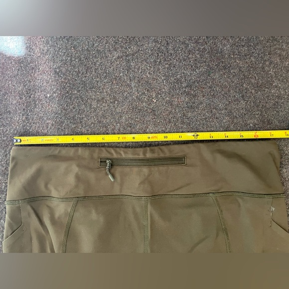 Lulu Lemon Dark Green Leggings Size 12 - Picture 3 of 6